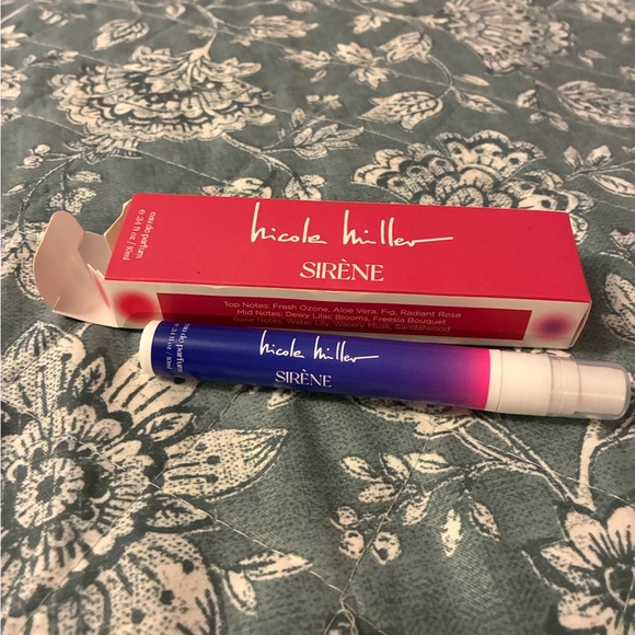 Nicole Miller Sirène Eau de Parfum 10 ML - Picture 2 of 4